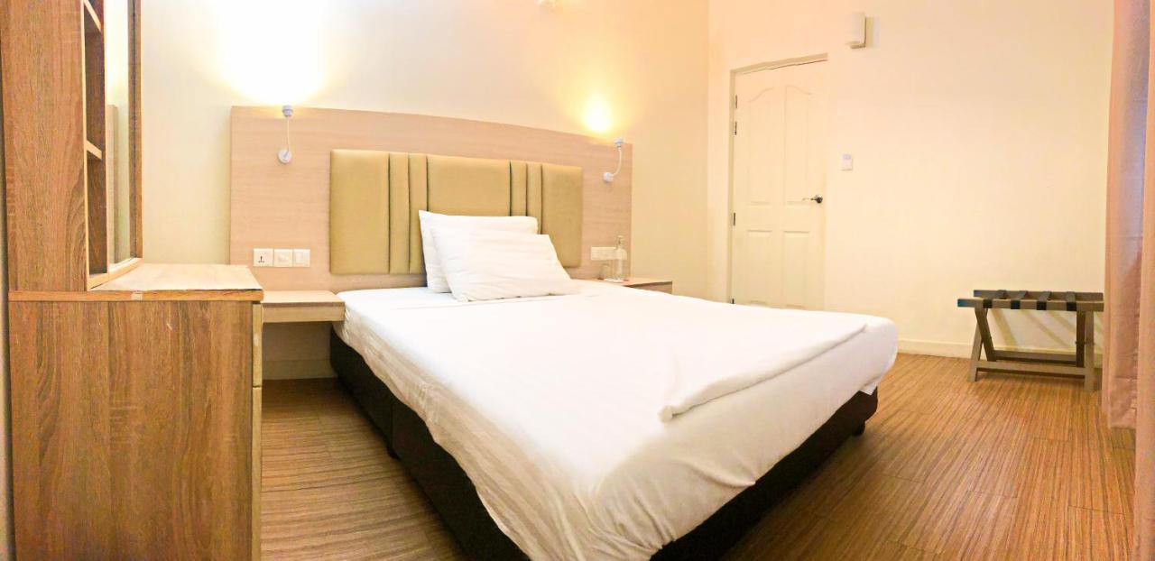 Keyla Inn Тулусдоо Екстериор снимка