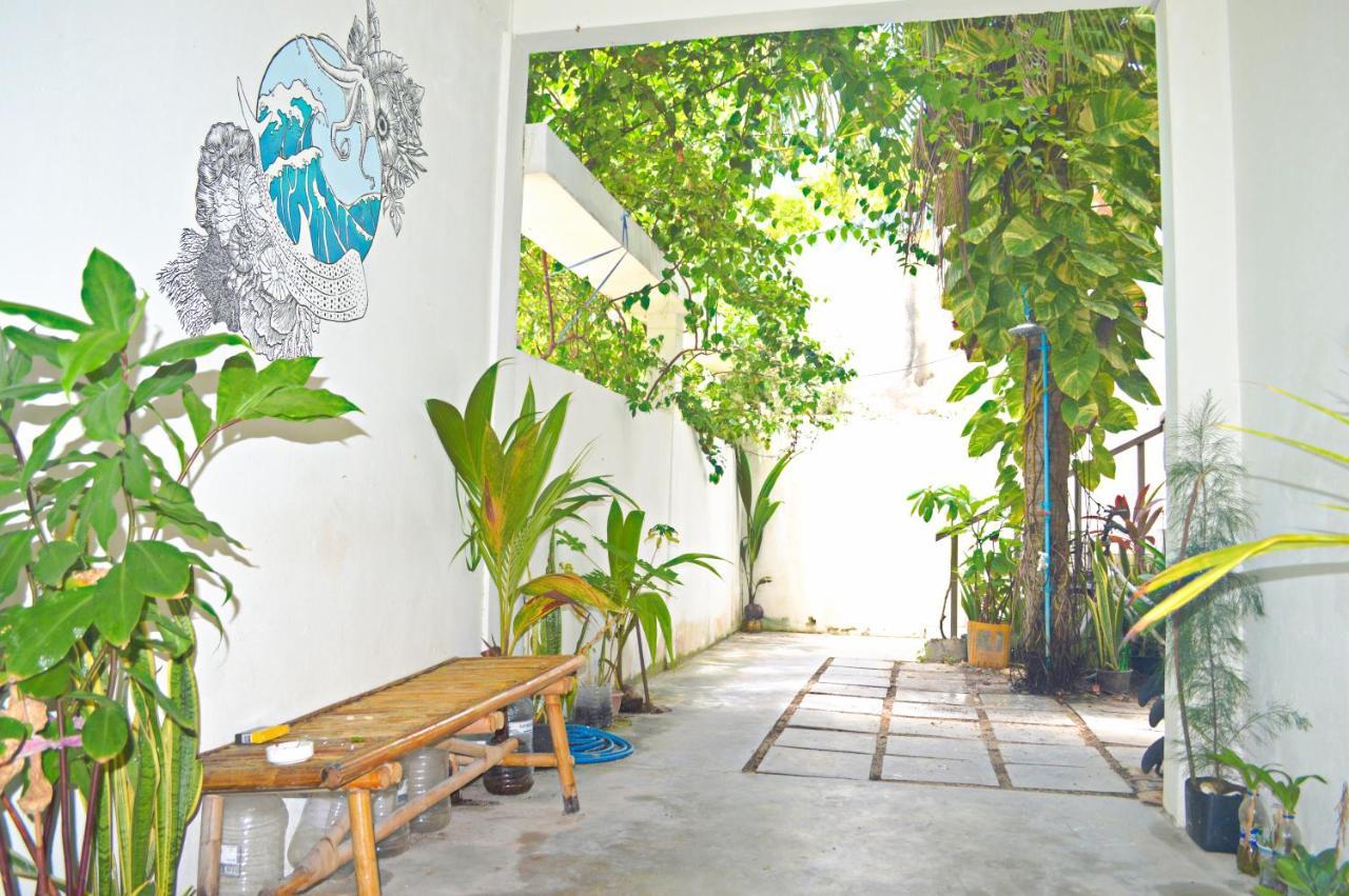 Keyla Inn Тулусдоо Екстериор снимка